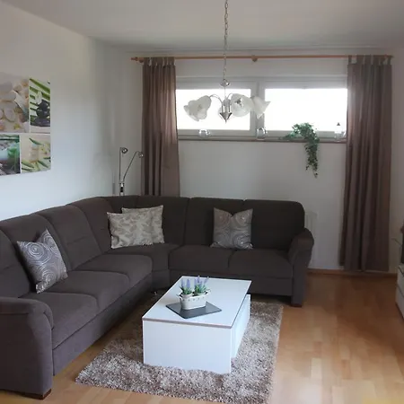 Ferienwohnung Welz * ヴェーゼル